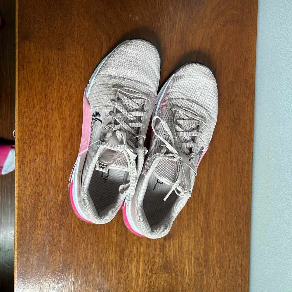 Nike Metcon Pink in 9.5